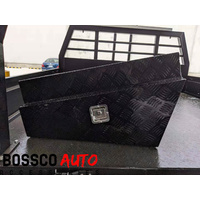 750x450x270mm Pair of Black Checkered Under Tray Underbody Body Tool Box Toolbox - Lockable